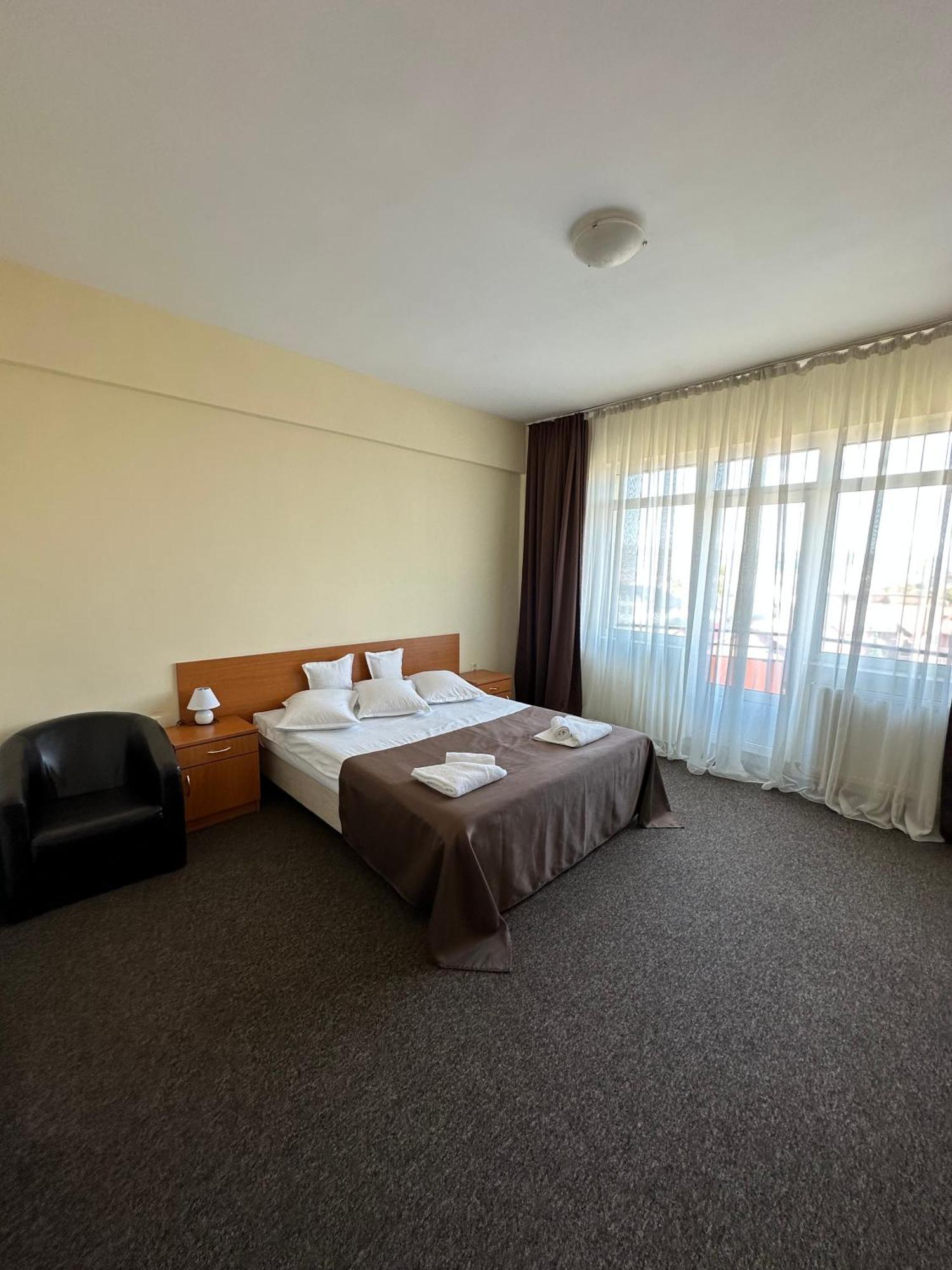 Hotel Diana Bistrita  Luaran gambar