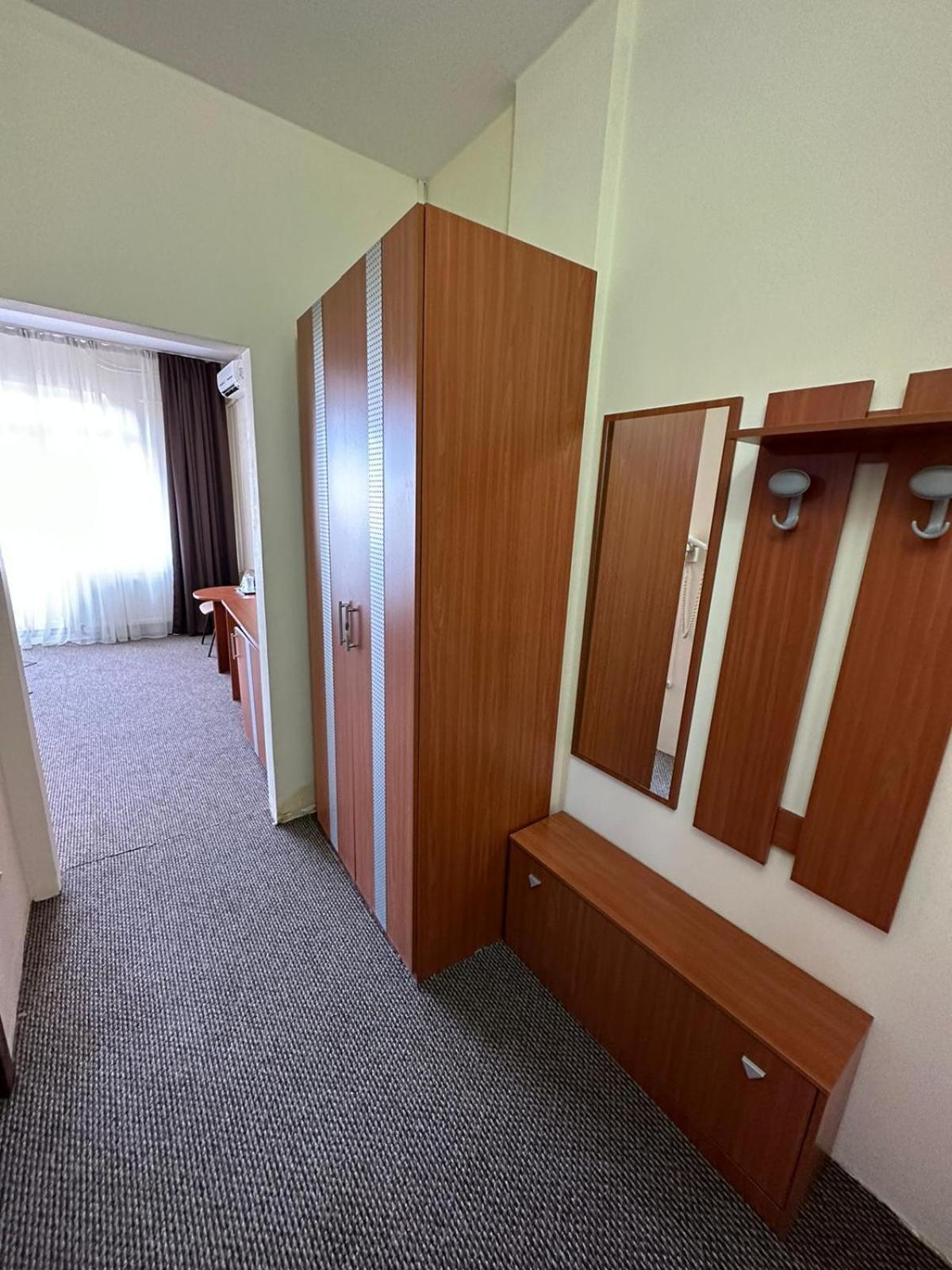 Hotel Diana Bistrita  Luaran gambar