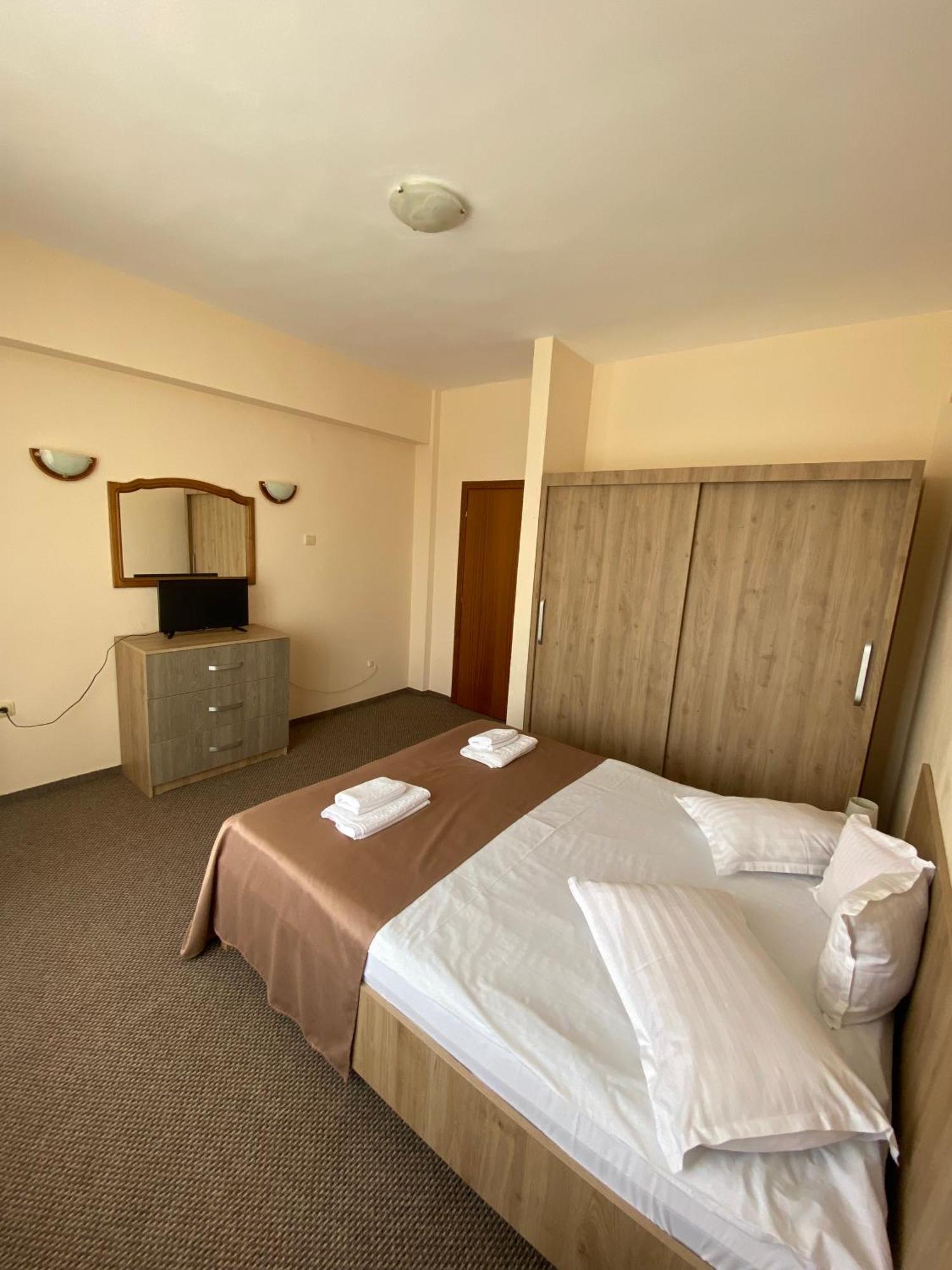 Hotel Diana Bistrita  Luaran gambar