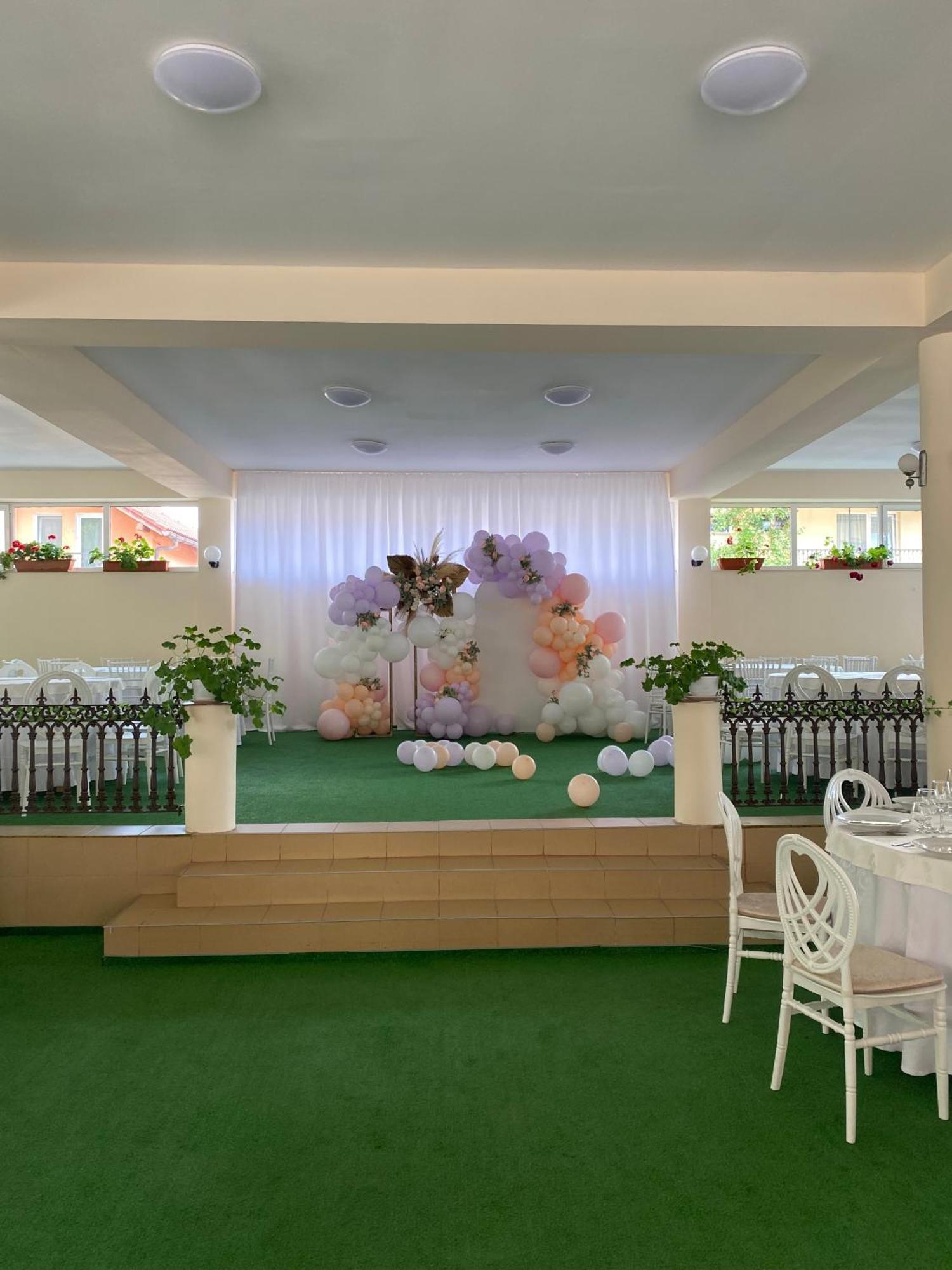 Hotel Diana Bistrita  Luaran gambar